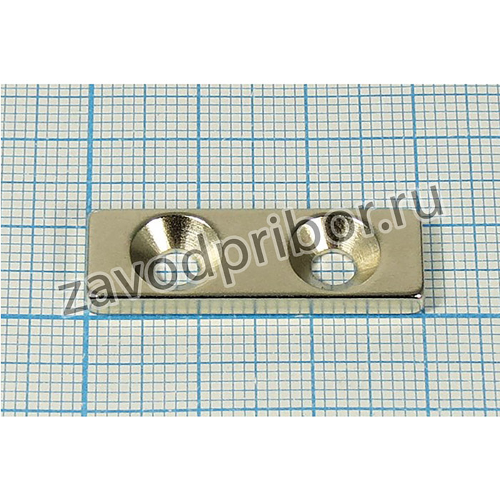 Магнит 30,0x10,0x 3/2отв d4, параллелепипед, Ni