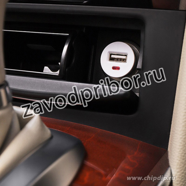 18-1921, Автозарядка в прикуриватель USB (АЗУ) (5 V, 1000 mA) белая