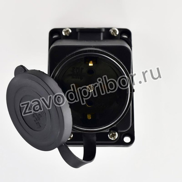 Розетка ОП 16А 2P+PE IP44 220-240В наклонная каучук LEZARD 106-0400-0104/104